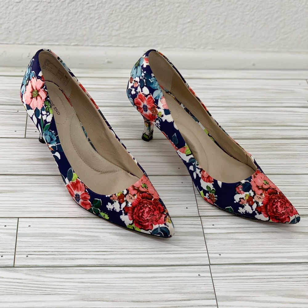 Lands’ End Navy Floral Pointed Toe Kitten Heel Pumps Sz 7 1/2